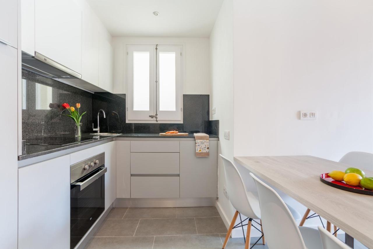Aparteasy Барселона Экстерьер фото